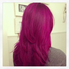 Fushia Hair Color Magenta, Dark Pink Red Hair, Fusha Hair Color, Deep Pink Hair, Magenta Red Hair, Purple And Pink Hair