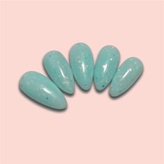 Active Length, almond shape. Beautiful narrow body helps to elongate the look of the nail - compliments any hand shape! Includes: sizes 0-11 Size 11 (19mm) Size 5 (23mm) Size 0 (25mm) 240 pcs *Tip stand not included ************************ Related Items (Not included): Glam & Go - Super Adhesive Tab LED Mini Flash-Cure Light - Koko & Claire Press-on Nail Tip Clips *NEW Replacement Packs Application - Apply Full Coverage Nails with either Super Adhesive Tabs for a temporary mani OR attach with Strong or one of our Builder Gels for a longer lasting mani. See our Youtube Channel for a step by step application using Strong! Light Nails, Gel Top Coat, Almond Shape, Loose Glitter, Hand Shapes, Art Display, Almond Nails, Alcohol Ink, Nail Tips