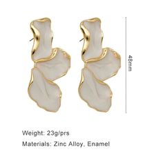 Unleash Your Unique Style Introducing our latest collection's standout piece - the Trendy Zinc Alloy Cream Enamel Petal Earrings. Designed for the modern woman who loves to make a statement, these earrings blend elegance with a touch of whimsy, perfect for any occasion. Their irregular petal shape and heavy design set them apart, making them a must-have accessory that complements any outfit. Product Features Made with high-quality zinc alloy and adorned with a cream enamel finish, these stud earrings boast an irregular, petal-like shape that captures the eye. These earrings are not just a piece of jewelry but a work of art that speaks to the trendsetter in you. Material: High-quality zinc alloy with a cream enamel finish Style: Trendy, irregular petal shape for a modern look Type: Stud Ear Trendy Pearl White Metal Jewelry, White Plated Jewelry For Party, Chic Cream Jewelry For Gift, Chic Cream Jewelry For Gifts, Trendy White Wedding Jewelry, White Metal Earrings, Trendy White Metal Earrings, White Dangle Alloy Earrings, White Alloy Dangle Earrings