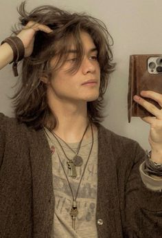 90s Grunge Aesthetic Hair, Long Grunge Hair Men, Hair Color Ideas For Men Long Hairstyles, Cryptid Outfit Aesthetic, Men’s Hairstyles Wolfcut, Cryptidcore Hairstyles, Shoulder Length Hair Guys, Gender Neutral Hairstyles Long, Guys With Long Brown Hair