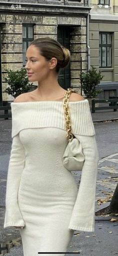 Sweater Dress Aesthetic, Classy Feminine Style, Dreamy Outfits, 2024 Wardrobe, Interview Attire, H M Outfits, Outfits Dress, Dresses Aesthetic, Brand Clothes