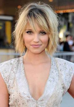 The pixie is one of the most popular hairstyle for women over fifty. It is never outdated. It suits women having all kinds of face cut and ages. In order to look gorgeous for any occasion they need to straighten their hair. Bob Hairstyles For Round Face, Bob Hairstyles With Bangs, Layered Bob Hairstyles, Hair Styles 2014, 2015 Hairstyles, Dianna Agron, Hairstyles For Round Faces, Short Bob Hairstyles, Celebrity Hairstyles