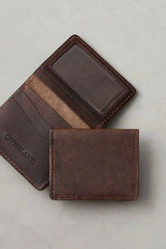 With understated good looks and a hard-working deign, the Moab leather card holder wallet might be the only one you’ll ever need. Leather Card Wallet Pattern, Leather Card Holder Pattern, Bags Business, Leather Wallet Pattern, Leather Card Holder Wallet, Bison Leather, American Bison, Promo Gifts