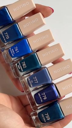 Dark Blue Notino Gel Effect Nail Polish 770 Feeling Blue, 761 Noble Bloodline, 782 Challenger Deep, 777 To The Future, 779 Iris Petal, 759 Ice Cold