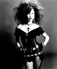 Traditional Goth, 80s Goth, Goth Subculture, Arte Punk, Goth Look, Punk Hair, Gothic Clothes, Goth Women