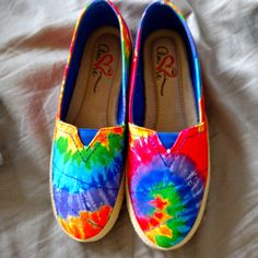 Mia Amore' (With Memory Foam) Rainbow Color Loafers. Slip Ons With Approx 1/2" Heel.Superbly Comfortable, Brand New, Never Worn. Size 7 Vans Canvas Shoes, Mia Shoes, Suede Ballet Flats, Designer Flats, Embellished Shoes, Purple Shoes, Pointed Toe Flats, Casual Sandals, Leather Loafers