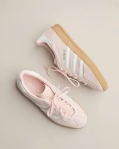 Adidas Gazelle Pink, Pink Gazelles, Light Pink Adidas, Adidas Gazelle Indoor, Pretty Sneakers, Dr Shoes, Preppy Shoes, Pretty Shoes Sneakers, Shoe Wishlist