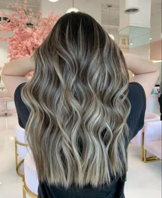 Dark Brown Hair With Blonde Highlights Balayage, Full Head Of Foils On Brown Hair, Dark Dimensional Blonde, Full Head Blonde Highlights On Dark Hair, Blonde On Dark Hair, Heavy Highlights On Dark Hair, Blonde Brown Hair Color, Boliage Hair, Dark Brown Hair With Blonde Highlights