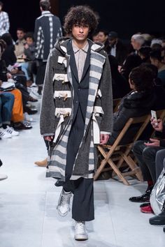 Mihara Yasuhiro Manly Style, Menswear Runway, 2016 Menswear, Mens Fashion Inspiration, Fashion Show Images, Menswear Fashion