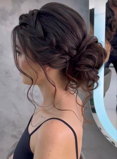 Low Bun Fancy, Low Bun Quince Hairstyles, Bridesmaid Hair Updo Brunette, Chignon Hair Wedding, Curled Up Do, Wedding Guest Hairstyles Bun, Wedding Hairstyles Bun Low, Wisuda Hairstyle, Prom Hair Low Bun