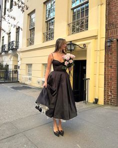 Buy Yourself Flowers, Classy Black Dress, Dress To Buy, Roll Dress, Long Sleeve Bandage Dress, Black Dresses Classy, Elegant Outfit Classy, Black Dress Prom, Dream Wedding Ideas Dresses