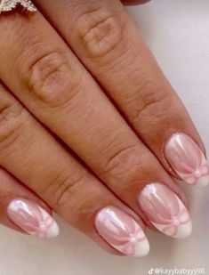 Cute Nail Inspo For Spring, Loveshackfancy Nails, Nail Designs Natural Nails Short, Waitress Nails, Pink Aesthetic Nails Acrylic, Cute Dainty Nails, Love Shack Fancy Nails, Nail Inpos Ideas, Nails For Spain