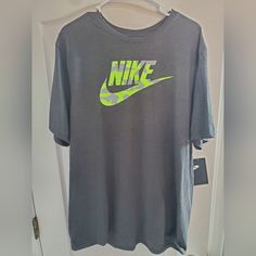 Nwt Xxl Nike T Shirt Nike Green Graphic Print T-shirt, Nike Gray T-shirt With Logo Print, Nike Green Graphic Tee, Green Nike Crew Neck T-shirt, Nike Green Short Sleeve T-shirt, Nike Gray Crew Neck Shirt, Nike Gray Short Sleeve Shirt, Green Nike T-shirt For Streetwear, Nike Green Top With Logo Print