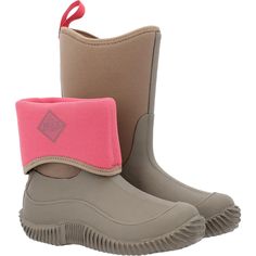 This multi-season lightweight boot with breathable mesh lining and a self-cleaning ribbed outsole makes this a must-have. Womens Muck Boots, Boots For Kids, Lightweight Boots, Neoprene Rubber, Boot Companies, Muck Boots, Shoe Carnival, Rubber Boots, Girls Boots