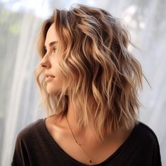 Low Maintenance Women's Haircuts, Hair For Women In Their 40s, Collarbone Length Hair, Mom Haircuts, Messy Waves, Mom Cut, Low Maintenance Haircut, Wavy Lob, Low Maintenance Hair