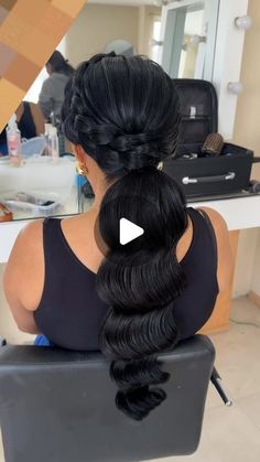 PEINADOS Y CURSOS CUENCA on Instagram: "Hermosa propuesta de coleta baja elegante

 #peinado #hairstyles #hairstyle #hair #peinadoscuenca #haircuenca #peinadosadomicilio #hairstyles #maquillajeypeinado #cuencaecuador #cuenca #coleta #coletatutorial 👱🏻‍♀️ #hair" Media Cola, Peinados Recogidos