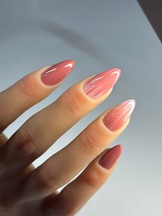 Pink terracotta gel polish combines warmth and sophistication, offering a stunning shade that brings a unique and stylish touch to your manicure. Terracotta Nails, Coral Pink Nails, Peppi Gel, Pink Terracotta, Nail Plate, Cuticle Oil, Uv Lamp, Gel Color, Mani Pedi