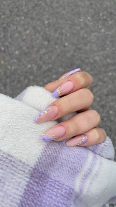 Ongles Gel Violet, Purple Acrylic Nails, Lilac Nails, Makijaż Smokey Eye, Purple Nail, Classy Acrylic Nails, Colorful Nails, Soft Nails, Ballerina Nails