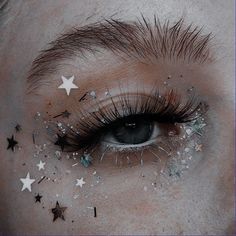 Twinkle Toes, Eye Makeup Designs, Creative Eye Makeup, Aesthetic Eyes, Creative Eye, Eye Makeup Art, Fantasy Makeup, Makeup Designs, Prom Makeup