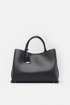 Simple Leather Grab Bag Luxury Tote Bags, Simple Leather, Black Leather Bags, Big Bags, Day Bag, Work Bags, Grab Bags, Karen Millen, Metallic Logo