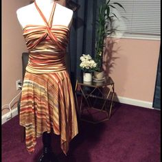 Nwot Speechless Brown/Orange Striped Halter Tie Midi Dress. Size M. Never Been Worn. Size M. Cute Sundress Or Semi Formal Dress. Lined With Padded Bust. Ask Me More Questions Or Make Me An Offer Below! Cute Sundress, Semi Formal Dress, Brown Orange, Formal Dress, Semi Formal, Sundress, Halter Dress, Midi Dress, Summer Dresses