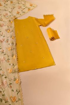 Yellow Designer Dress, Frock Ideas, Agha Noor, Long Frock, Trendy Shirt Designs, Beautiful Dress Designs