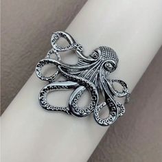 Unisex Silver Tone Antique Look Octopus Bracelet With Lobster Claw Closure. One Size. Measurements Listed In Photo. Thanks For Looking! I Offer Great Bundle Discounts, Check Out My Closet! Huge Selection! Octopus Bracelet, Lobster Claw, Womens Jewelry Bracelets, Octopus, Silver Tone, Women Jewelry, Bracelet, Silver, Closet