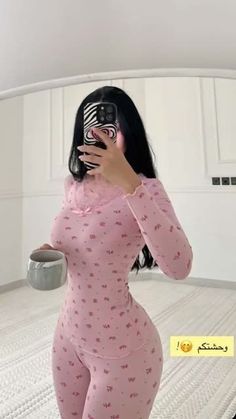 Clueless Outfits, Dark Feminine Aesthetic, Night Dress For Women, Body Inspiration, Cute Comfy Outfits, Feminine Aesthetic, Riyadh, Curvy Outfits, Pretty Selfies