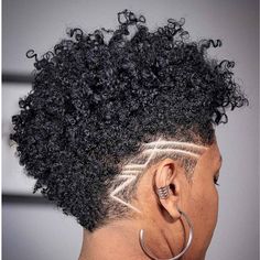 curly-mohawk-haircut Alternative Hairstyles, Haircut For Big Forehead, Undercut Hairstyles Women, Flattering Hairstyles, Haute Hair, Texturizer On Natural Hair, Alternative Hair