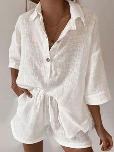 White Outfit For Summer, Linen Set Outfit, Bali Fits, Bali Outfits, White Linen Outfit, Wedding Hoodie, Hamptons Outfit, Linen Fashion, Bali Fashion