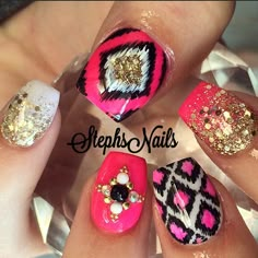 Stephanie Rochester @_stephsnails_ Ikat #ikatpattern...Instagram photo | Websta (Webstagram) <3<3<3<3<3 Jersey Nails, Special Nails, Amazing Nails, Diy Nail Art, Glam Nails, Glitter Nail Art, Coffin Nails Designs, Bling Nails, Cute Nail Designs