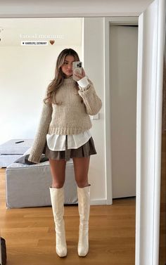 Boots 2023, Stile Hijab, Races Outfit, Looks Country, Stylish Winter Outfits, Winter Fashion Outfits Casual, Paris Outfits, Simple Trendy Outfits, Outfit Inspo Fall