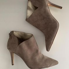 Enzo Angiolini Ruthely Suede Bootie Pointed Toe Pairs With The Daring Heel Of This Suede Bootie For A Chic And Stylish Look. Side Cutout Vamp - Suede Upper - Back Zip Closure - Slim Stiletto Heel - Approx. 3.25" Heel - Approx. 3" Shaft Height, 11" Opening Circumference - Womens Size 36, Or Us Size 6. If You Want To Double Check Sizing, Reach Out And I Can Give Measurements ! - Please Message Me For Any Questions And More Pictures/ Try On, Or If Unsure Of Sizing. #Chic #Elegant #Neutral #Party #V Suede Boots With 4-inch Heel Pointed Toe, Suede Ankle-high Evening Booties, Ankle-high Suede Evening Booties, Medium Width Ankle-high Booties With Suede Lining, Neutral Party, Brown Suede Ankle-high Booties, Suede Booties, Stiletto Heel, Try On