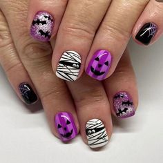 #fallnails #autumnnails #nailart #naildesigns #nailinspiration #nailsofinstagram #nailsoftheday #nailswag #nailgoals #nailtrends #nailfashion #nailaddict #naillove #nailstagram #nailspiration #nailsonfleek #nailstyle #nailpolish #nailobsessed #nailcommunity #nailjunkie #nailenvy #nailgamestrong #nailsonpoint #nailsofig #nailsoftheweek #nailsofthefall #nailsofautumn #nailsofseason #nailsoftheholidays #nailsofthedayfall Nails Short Square, Halloween Press On Nails, Press On Nails Short, Nagel Tips, Nails For Women, Halloween Nail, Halloween Nail Art