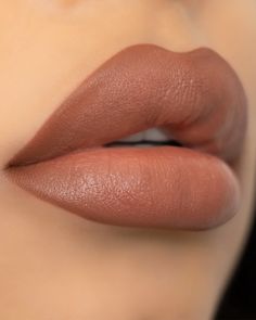 Downtown Brown Lip Set – Matic Cosmetics by Destiny Jones Makeup Ideas Lipstick, Lip Ideas Makeup, Lipstick For Brown Eyes, Prom Lipstick, Matte Lip Makeup Look, Caramel Lipstick, Natural Lip Color, Lips Color, Lip Shade