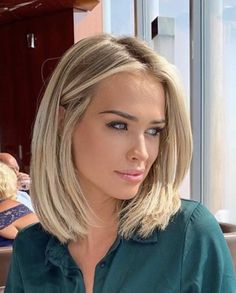 Straight Evening Hairstyles, Bob For Round Face Short, Medium Haircut With Undercut For Women, Blonde Highlights Straight Hair, Blonde Hair For Fall, Blonde Hair Transformations