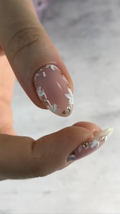 Spring Wedding Nails For Bride, Winter Simple Nails, Subtle Nails, Soft Nails, White Nail, Nails Desing, Minimalist Nails, Fabulous Nails, Classy Nails