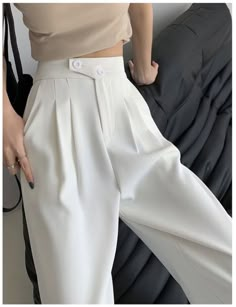 Trouser Design, Clothing Design Sketches, Wide Leg Dress Pants, Pants Details, Hijab Fashion Inspiration, Formal Style, Formal Outfit, Elegant Outfit, Fashion Pictures