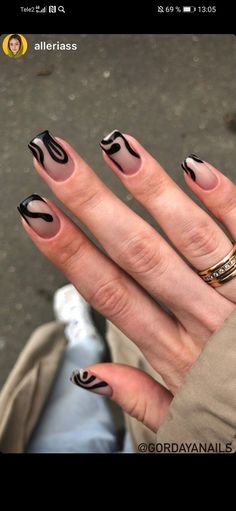 Sophisticated Nail Designs, Black And White Nail, Edgy Nails, Minimal Nails, Casual Nails, Soft Nails, White Nail