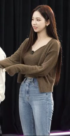 Aespa Karina Outfit, K Pop Idols Outfits, Karina Fashion, Karina Outfit, Kpop Clothing, Karina Style, Sling Top, 일본 패션