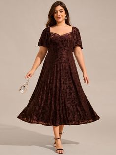 Plus Size Party Dresses For Wedding, Plus Size Velvet, Velvet Design, Velvet Short, Tea Length Wedding, Chiffon Cocktail Dress, Printed Velvet, Dress Drape, Plus Size Party Dresses