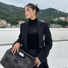 Poses In Blazer, Song Jia Aesthetic, Freezia Dear Zia, Jia Aesthetic, Elegant Feminine Seductive Style, Free Zia, Jia Freezia, Song Ji A, Singles Inferno