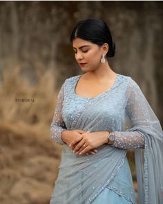 Christian Wedding Dress, Telugu Culture, Mother Of The Bride Suits, Girls Dresses Diy, New Saree Blouse Designs, Saree Blouse Patterns, Designer Anarkali, Saree Blouse Designs Latest