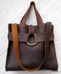 great bag! Harness Bag, Mk Handbags, Lv Bags, Handbag Heaven, Burberry Handbags, Boot Bag, Jewelry Women, Hand Bags, Bagpack