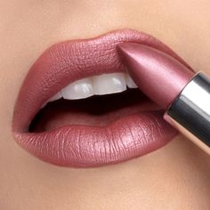 Dahling Crème Lipstick is inspired by the best-selling Liquid Lipstick in shade Boss Babe. Meet Dahling! Crème , an an exquisite pale rosy mauve tone with frosted shimmer that took inspiration from its popular liquid lipstick cousin 'Boss Babe'. The delicate balance of dusty rose meets pale mauve, in combination with subtle shimmer, makes it the embodiment of sophistication and timeless elegance. About Satin Shimmer Lipstick: Experience this new generation of creamy, sultry, soft shimmer lipstic Mauve Pink Lipstick, Cool Mauve Lipstick, Silver Pink Lipstick, Muted Purple Lipstick, Lip Healing, Lilac Pink Metallic Lips, High Shine Lip Gloss