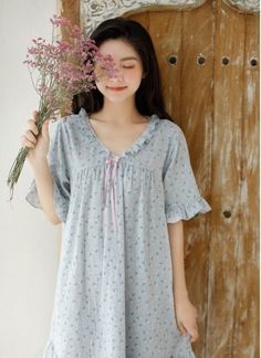 Casual V-neck Nightgown For Home, Sweet Sleepwear For Spring Sleepover, Sweet Sleepwear For Sleepovers In Spring, Sweet Sleepwear For Sleepover In Spring, Sweet Spring Sleepwear, Casual Nightgown For Pajama Party In Spring, Sweet Summer Sleepwear, Spring Short Sleeve Sleepwear For Home, Spring Sleepwear With Short Sleeves For Home