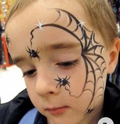 Scarecrow Face Paint, Halloween Face Painting Ideas, Simple Halloween Makeup, Halloween Face Painting, Skeleton Face Paint, Makeup For Kids