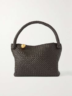 Shop BOTTEGA VENETA Tosca intrecciato leather shoulder bag, Explore the latest BOTTEGA VENETA women's collection today on NET A PORTER Bottega Veneta Bag Tote, Large Leather Tote Bag, Chocolate Leather, Leather Roll, Oversized Bag, Bottega Veneta Intrecciato, Large Leather Tote, Bottega Veneta Shoulder Bag, Black Agate