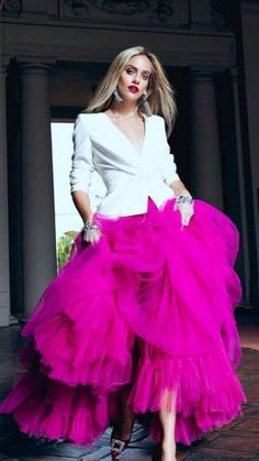 Tulle Skirts Outfit, Gonna In Tulle, Tulle Skirt Dress, Pink Tulle Skirt, Trend Accessories, Two Sons, Pink Tulle, Fashion Mistakes, Look Vintage