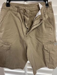 Khaki Jorts Outfit, Khaki Bottoms With Built-in Shorts For Streetwear, Khaki Cotton Shorts, Khaki Cargo Shorts With Built-in Shorts For Streetwear, Military Style Khaki Cotton Shorts, Jorts Outfit, Khaki Shorts Men, Baggy Shorts, Khaki Military Cotton Shorts